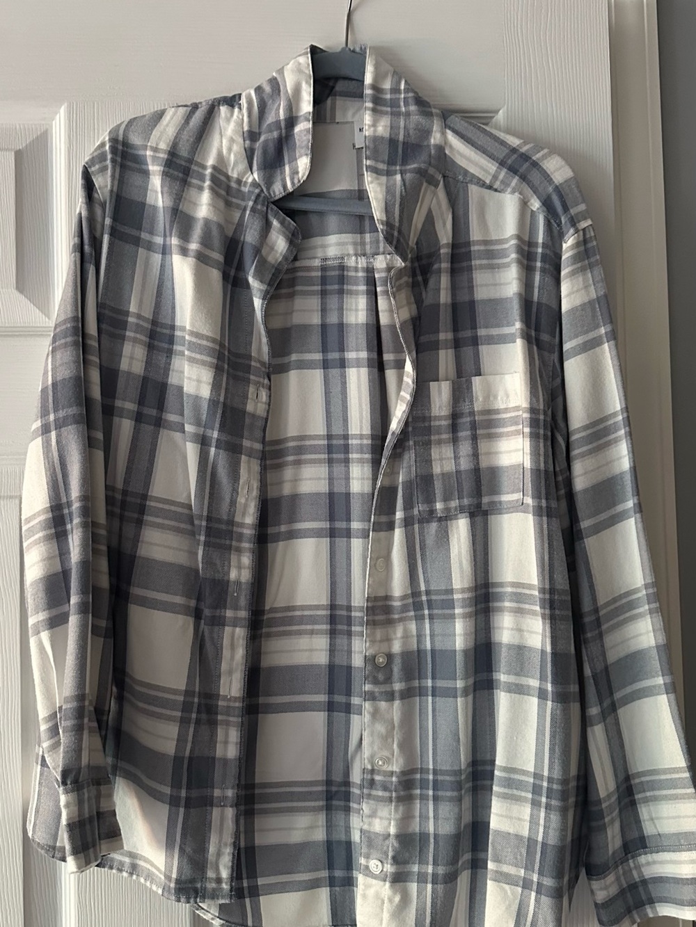 Hollister Gray & White Plaid Long-Sleeve Button Down Sleep Shirt